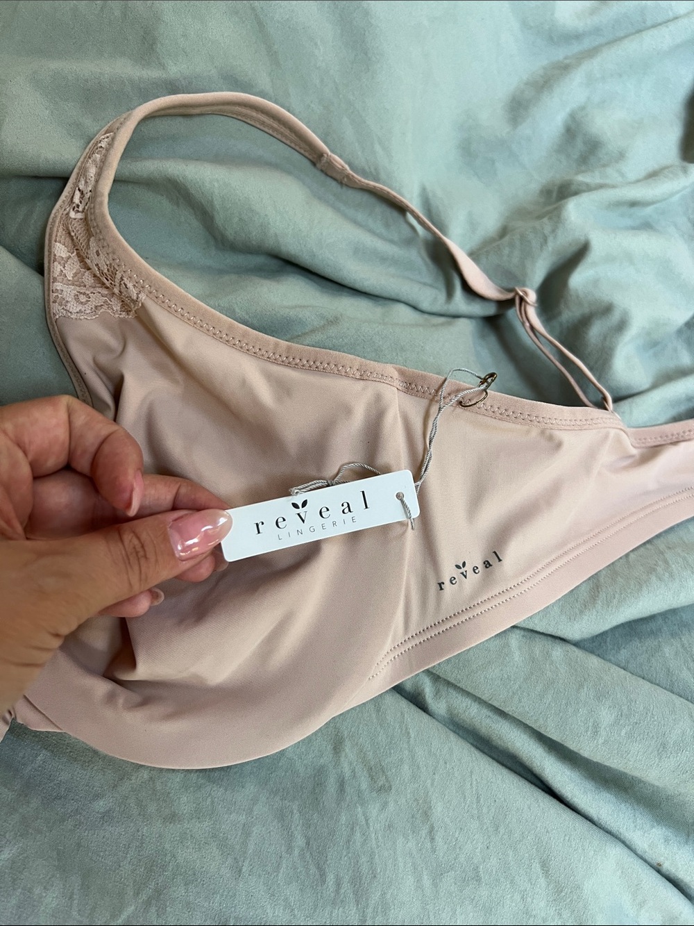 Reveal Everyday Essential Minimizer Bra 36C – Rugby Tan | Lace Trim Nude